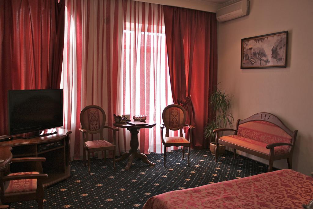 Pushkinskaya Hotel Rosztov-na-Donu Szoba fotó