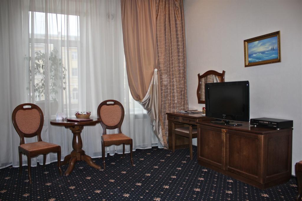 Pushkinskaya Hotel Rosztov-na-Donu Szoba fotó